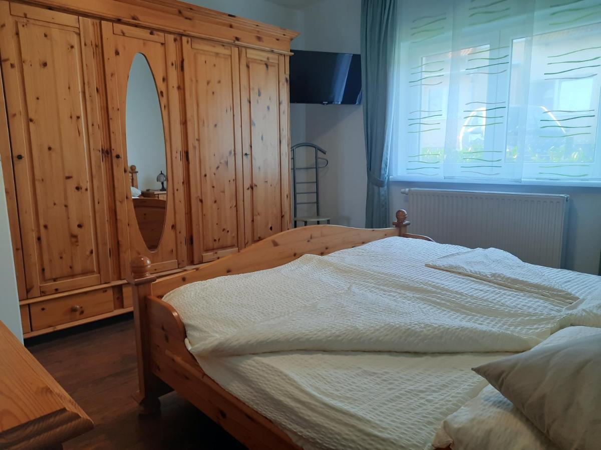 Ferienwohnung Am Schmollensee Pudagla Luaran gambar