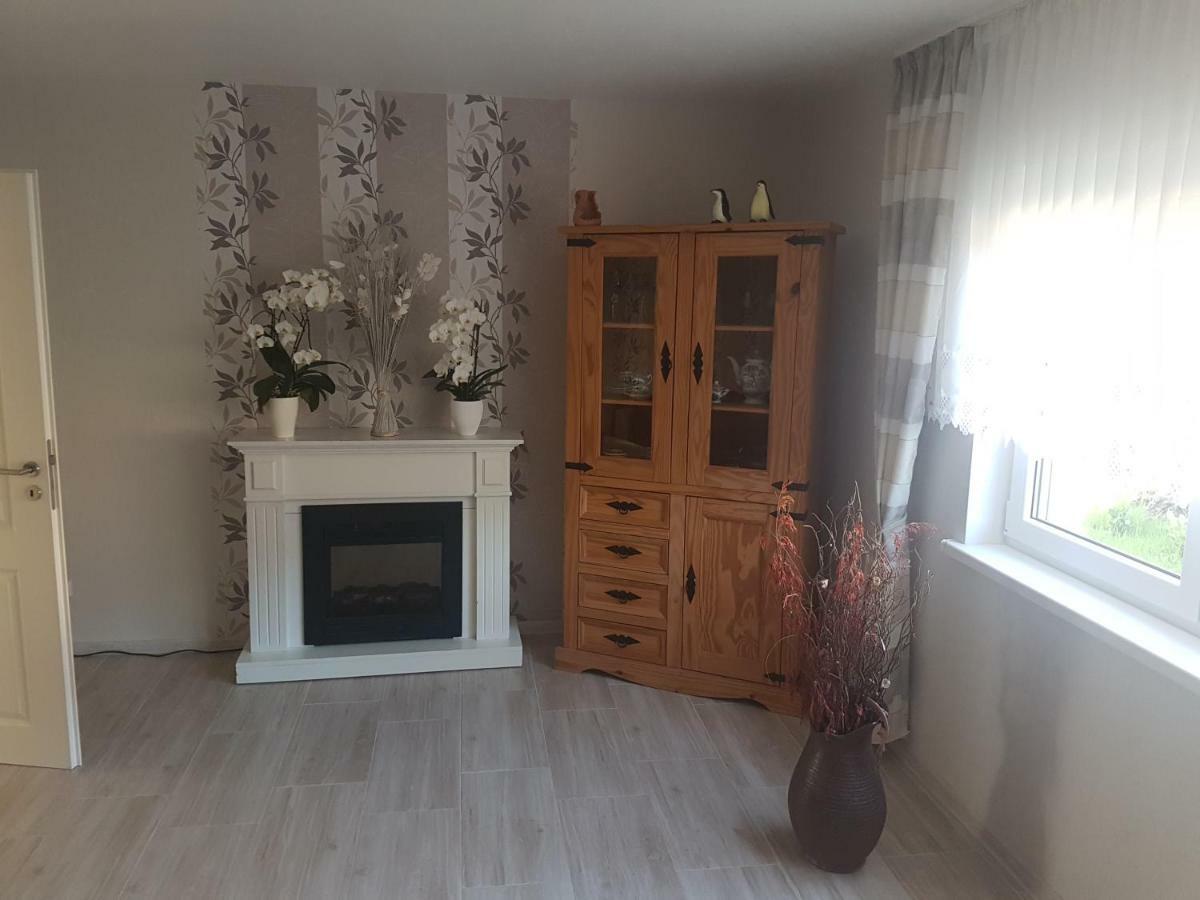 Ferienwohnung Am Schmollensee Pudagla Luaran gambar